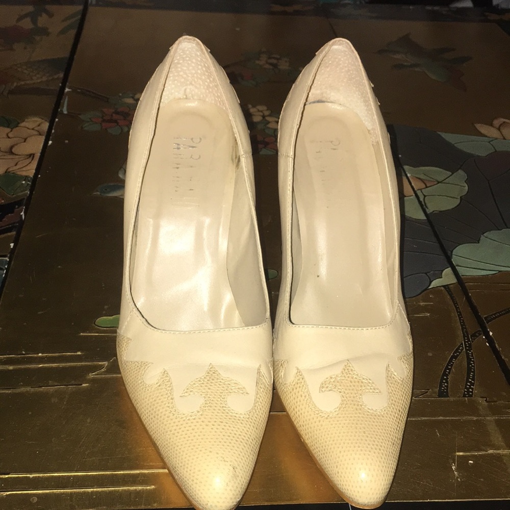 Women’s shoes